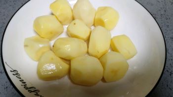 步骤2:去皮